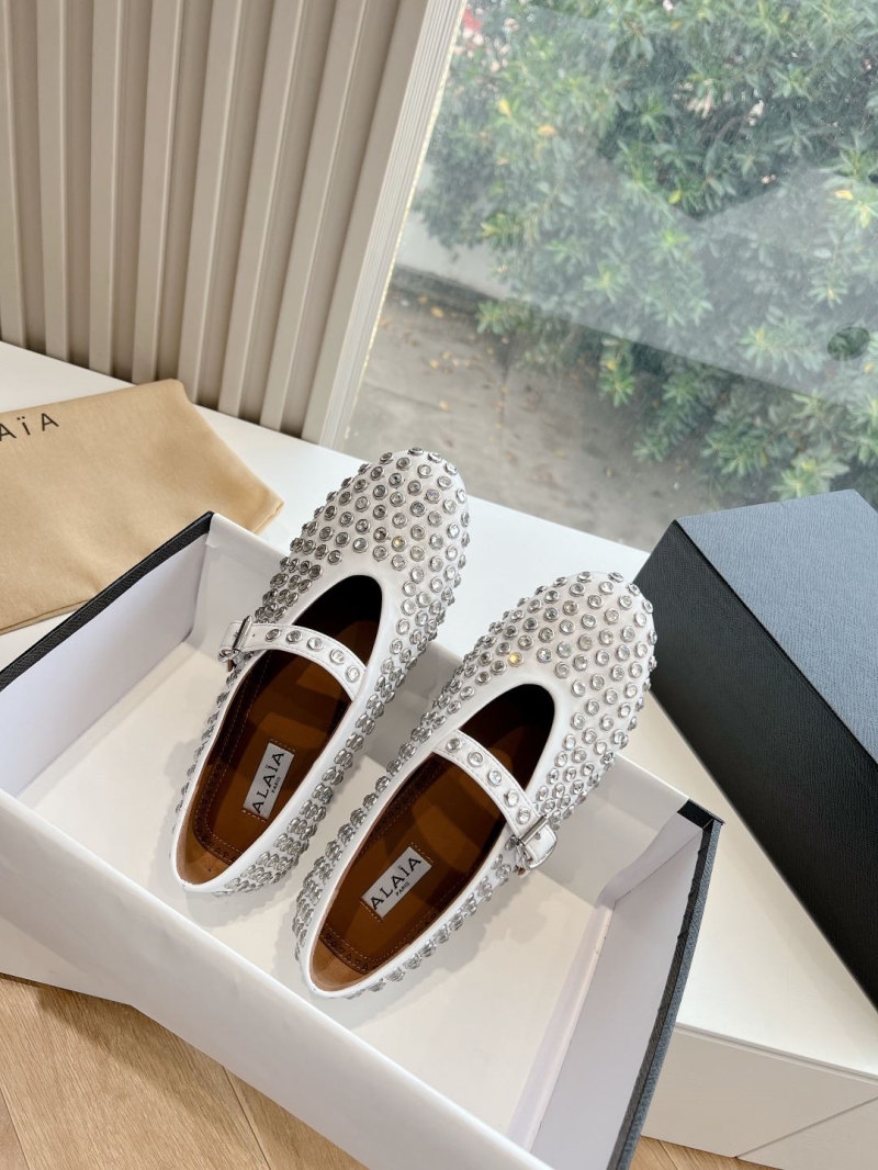 Alaia Flat Shoes